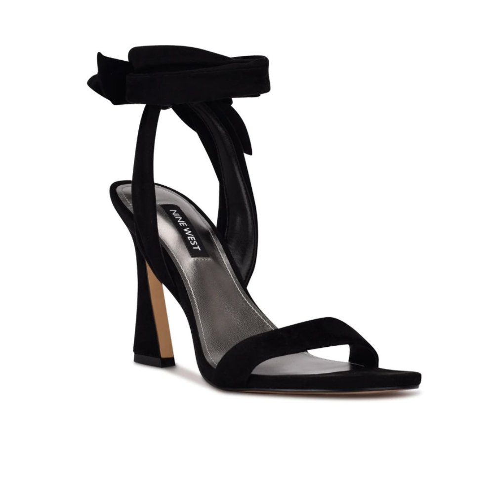 NWB Nine West Kelsie Heeled Sandals